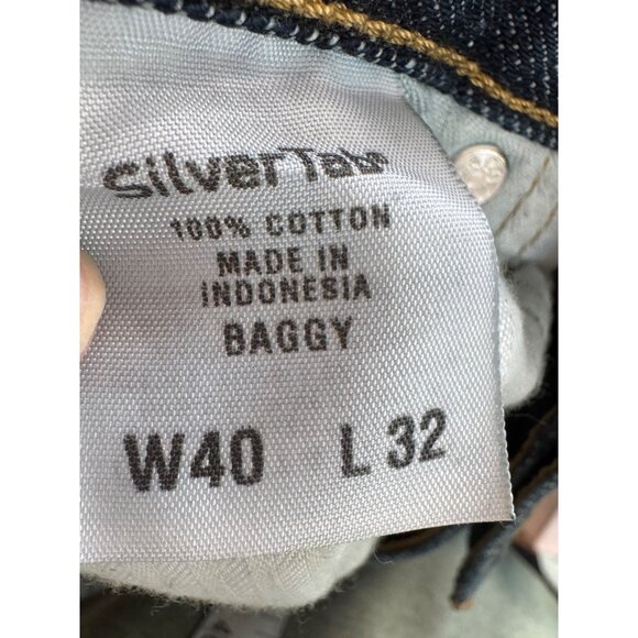 Vintage Levis SilverTab 90s Mens Baggy Jeans W40 L32 Vintage Denim Made In Indon - Picture 5 of 10